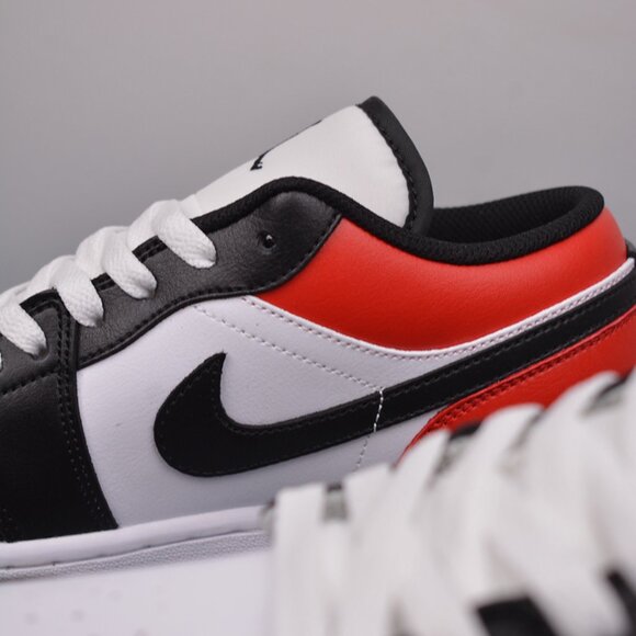 Jordan 1 Retro Low Black Toe - Picture 8 of 9